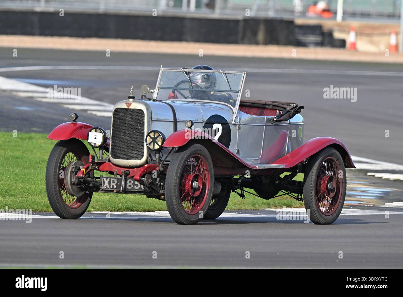 Chris Chilcott, Alvis 12-50, 2026, fand die 70. Austragung der Pomeroy Trophy statt, sie startete 1952, sie enthält Autos aller Epochen und Typen, es ist der Stockfoto