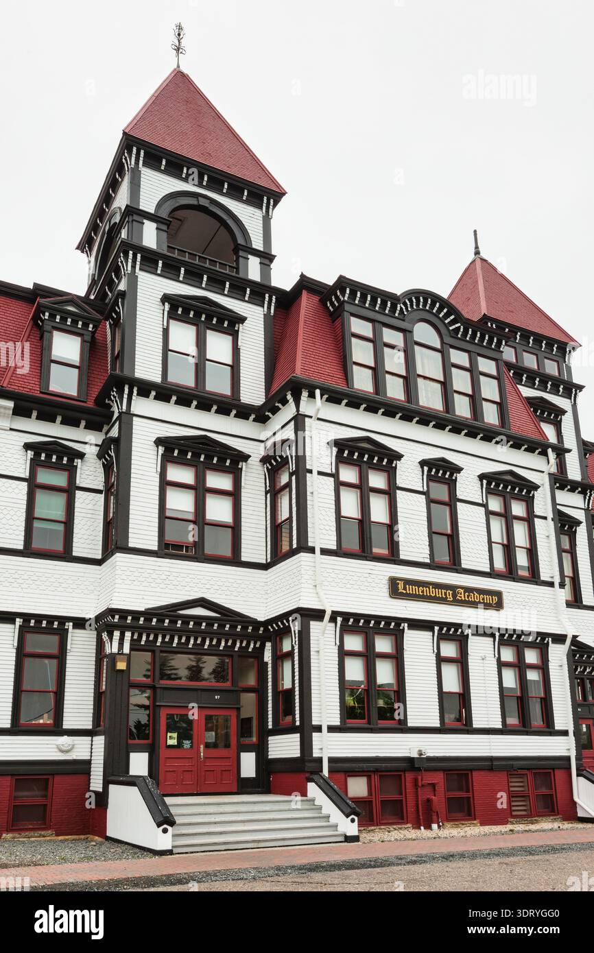 Die Lunenburg Academy wurde 1895 erbaut und ist eine National Historic Site in Lunenburg, Nova Scotia, Kanada. Stockfoto