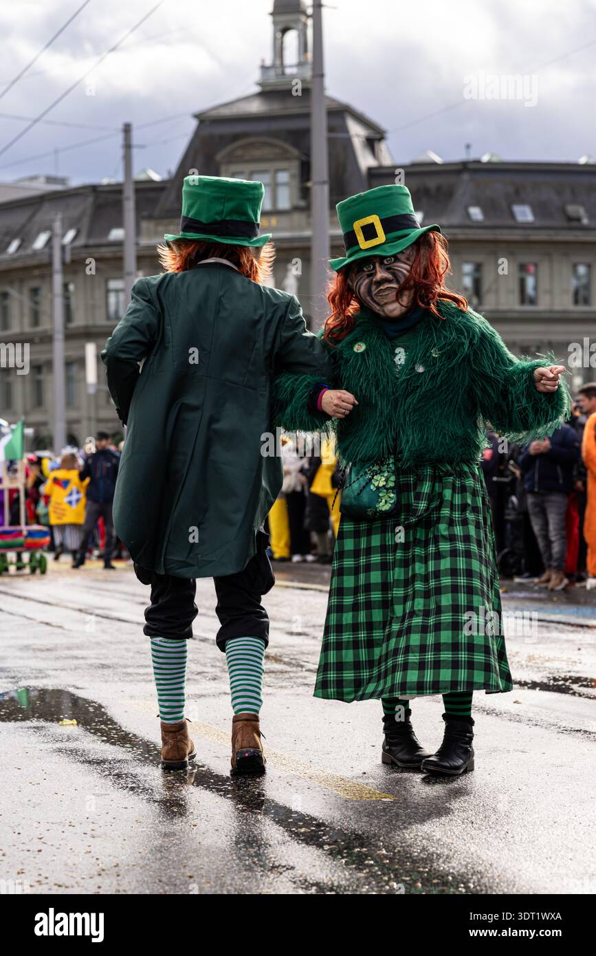 Fasnacht Carnival Parade Performers in Luzern, Schweiz Stockfoto