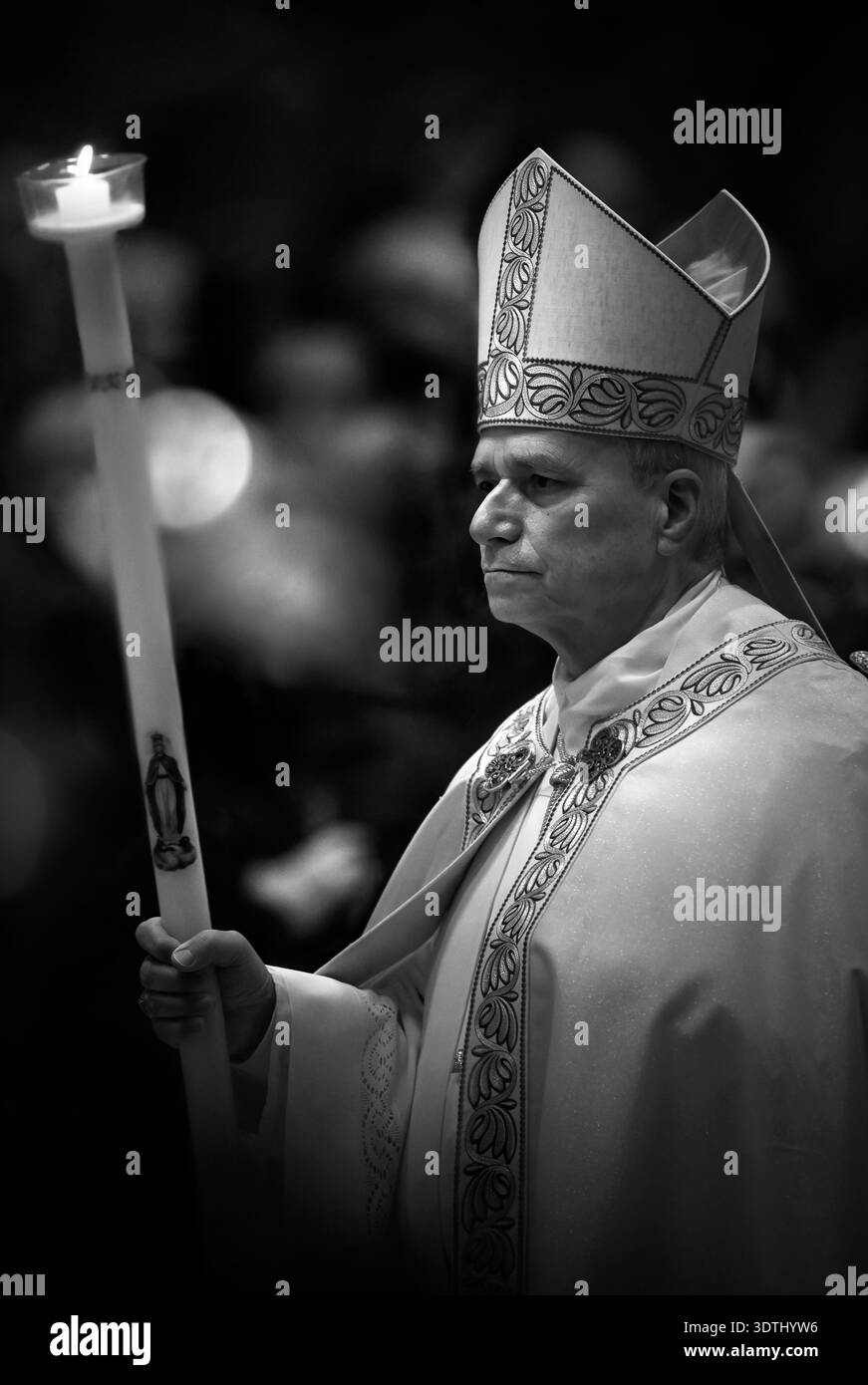 VATIKANSTADT, VATIKAN - Februar 02: Papst Leo XIV. Hochfest der Darstellung unseres Herrn im Petersdom im Vatikan. (Vatikanstadt) am 2. Februar 2026 Stockfoto