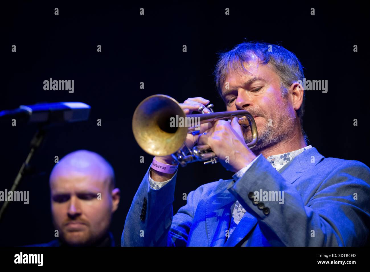 Mark Armstrong spielt live Trompete beim Scarborough Jazz Festival 2025 Stockfoto