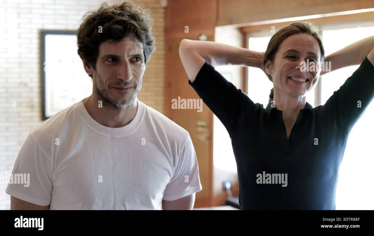 AITANA SANCHEZ-GIJON und QUIM GUTIERREZ in AMARGA NAVIDAD (2026), Regie: PEDRO ALMODOVAR. Titel: El Deseo / Movistar Plus+ / Album Stockfoto