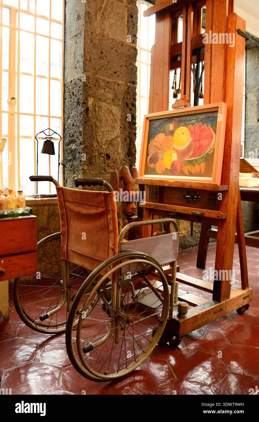 Frida Kahlo Museum (Casa Azul). Studio. Colonia del Carmen, Coayoacán, Mexiko-Stadt. Stockfoto