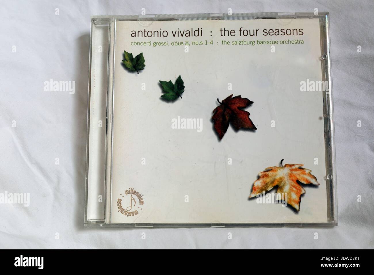 Foto der vier Jahreszeiten von Antonio Vivaldi cd-Fall auf hellem Hintergrund Stockfoto