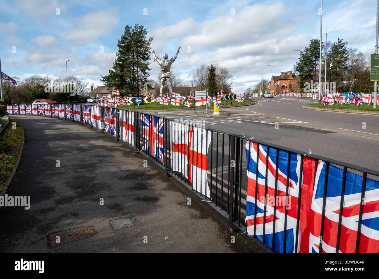 Erhöhen Sie die Farben, übermäßige Verwendung von Flaggen Sicherheitsbedenken auf Tin man Island, Brownhills Stockfoto