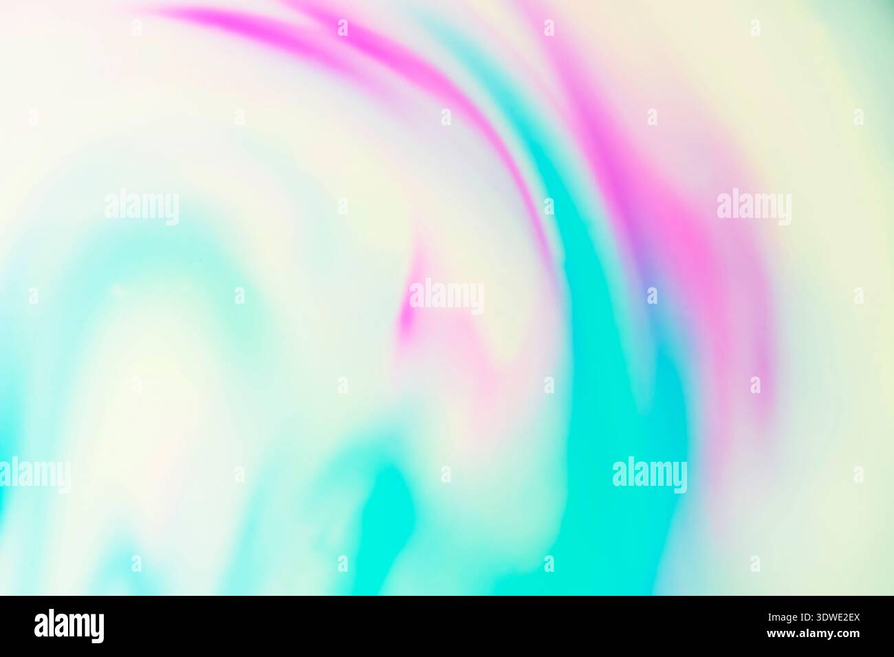 Abstraktes Bild mit sanften Pinselstrichen in Pastellfarben wie Rosa, Petrol und Creme für ein traumhaftes, impressionistisches Gefühl. Perfekt für modern, A Stockfoto
