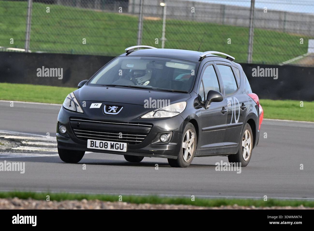 Tim Harrison, Peugeot 207 SW, 2026, sah die 70. Austragung der Pomeroy Trophy, sie begann 1952, sie enthält Autos aller Epochen und Typen, es ist der Stockfoto