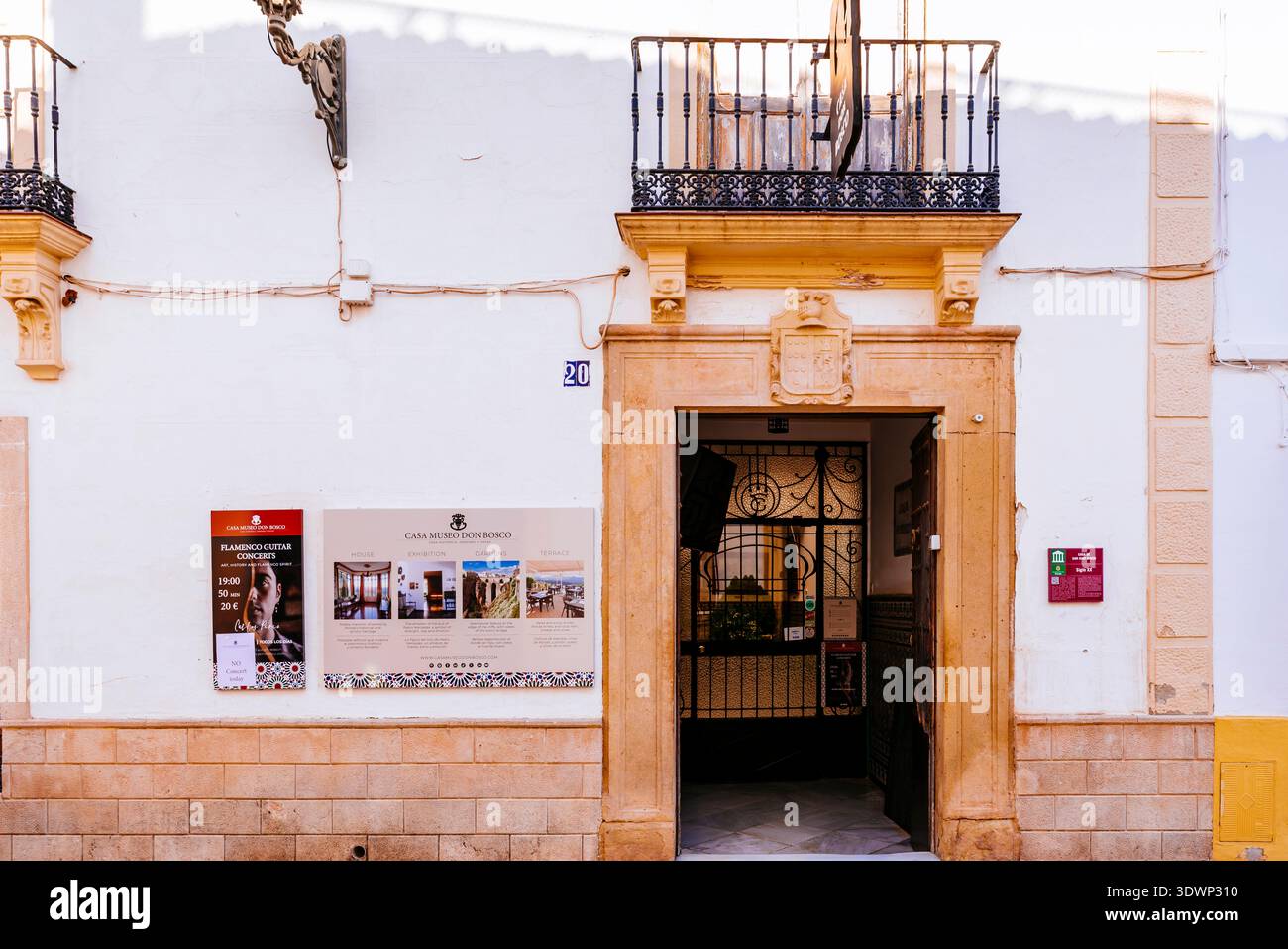 Haus des Heiligen John Bosco. Modernistisches Palasthaus, Siglo XX. Ronda, Málaga, Andalucía, Spanien, Europa Stockfoto