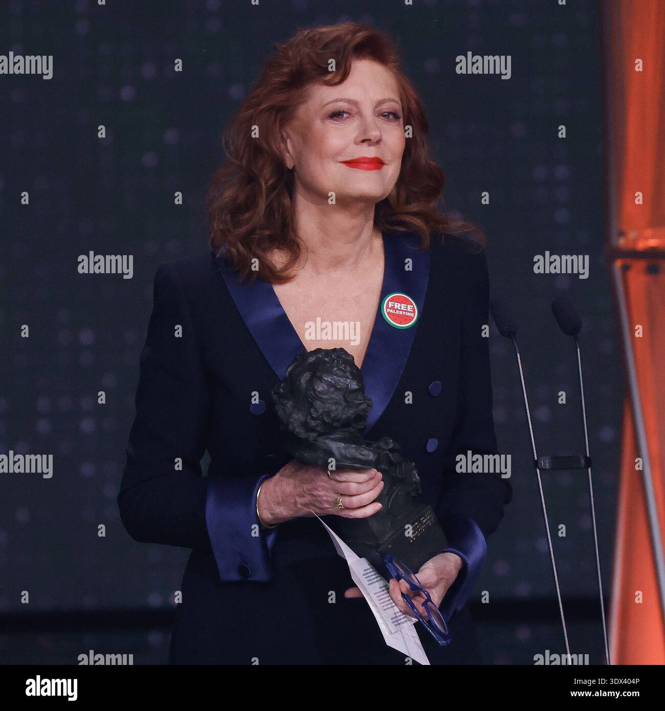Die Schauspielerin Susan Sarandon sammelt die International Goya bei der 40. Ausgabe der Goya Awards im Auditori del Centre de Convencions am 28. Februar Stockfoto