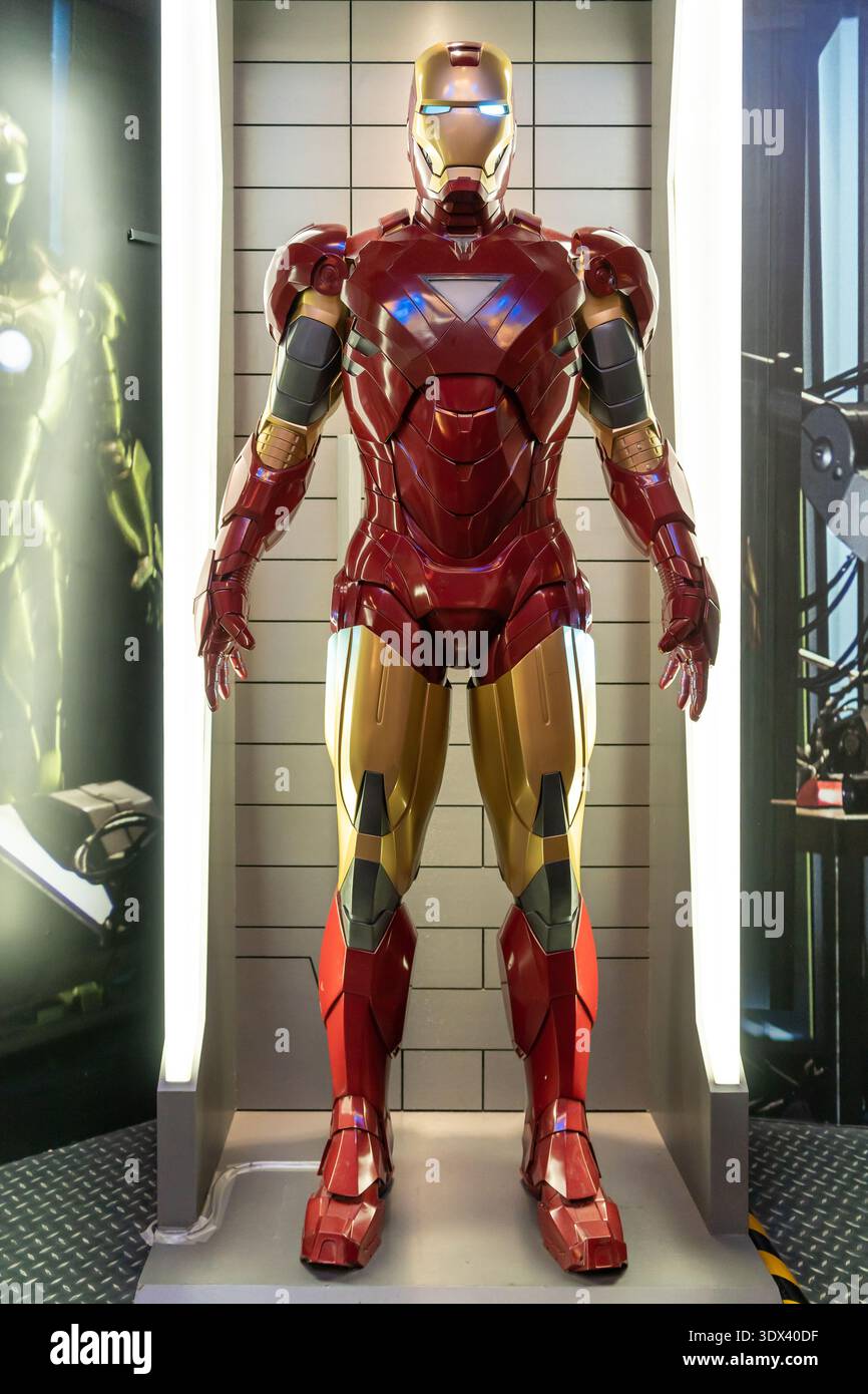 Singapur - 24. Dezember 2025 : The Iron man Figur ist Teil von Madame Tussauds Singapore's Marvel Universe 4D Experience. Stockfoto