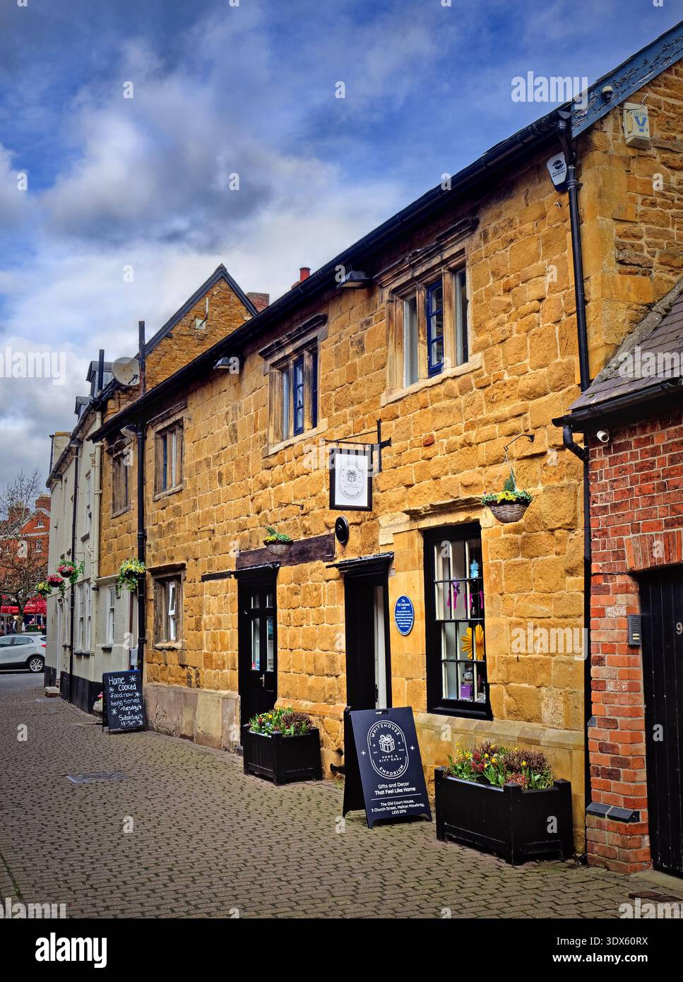Großbritannien, Leicestershire, Melton Mowbray, The Old Court House an der Church Street. Stockfoto