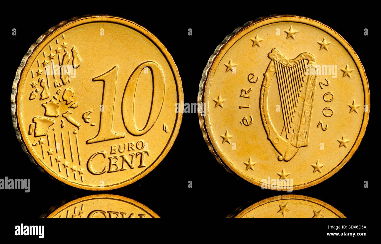 Auf der irischen 10-Euro-Cent-Münze, die seit 2002 im Umlauf ist, ist die keltische Harfe (entworfen von Jarlath Hayes) mit „Eire“ und „The Year“ zu sehen. Stockfoto