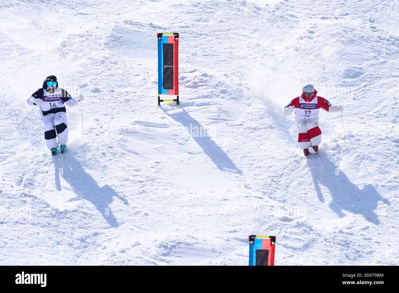 Nanto, Toyama, Japan. März 2026. (L-R) Stegfeldt Rasmus (SWE), Taketo Nishizawa (JPN) Freestyle Skilaufen : 2025-26 FIS Freestyle Ski World Cup in Toyama Herren Dual Moguls 2. Runde im Taira Ski Resort in Nanto, Toyama, Japan . Quelle: AFLO SPORT/Alamy Live News Stockfoto
