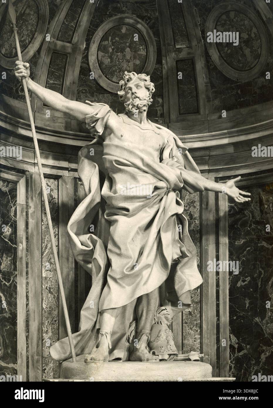 Marmorskulptur des Heiligen Longinus, geschaffen von dem berühmten Barockmeister Gian Lorenzo Bernini zwischen 1631 und 1638, Petersdom, Vatikanstadt 1900 Stockfoto