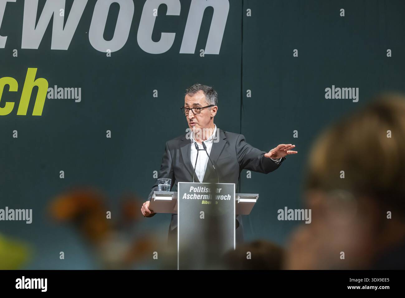 Politischer Aschermittwoch der Grünen in Biberach. Im Fokus: Wahlkampf für die Landtagswahl am 8. März mit Spitzenkandidat Cem Oezde Stockfoto