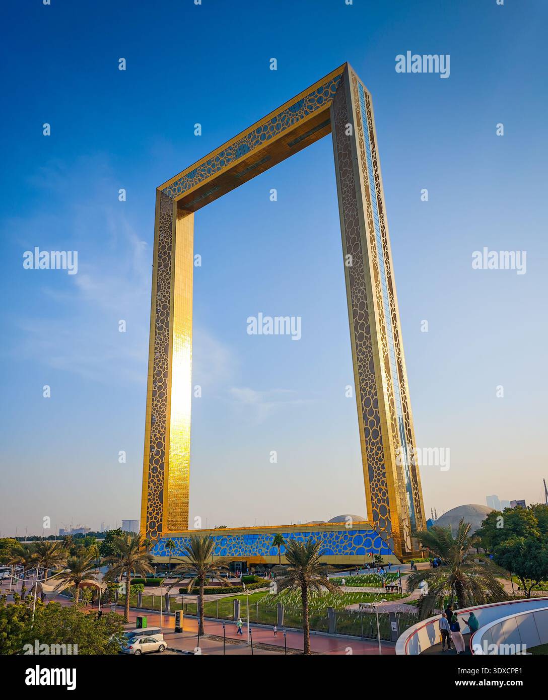 Dubai Rahmen. Hervorragendes Architektur-Wolkenkratzergebäude in Dubai City, VAE. Einer der meistbesuchten Orte und Aktivitäten in Dubai Stockfoto