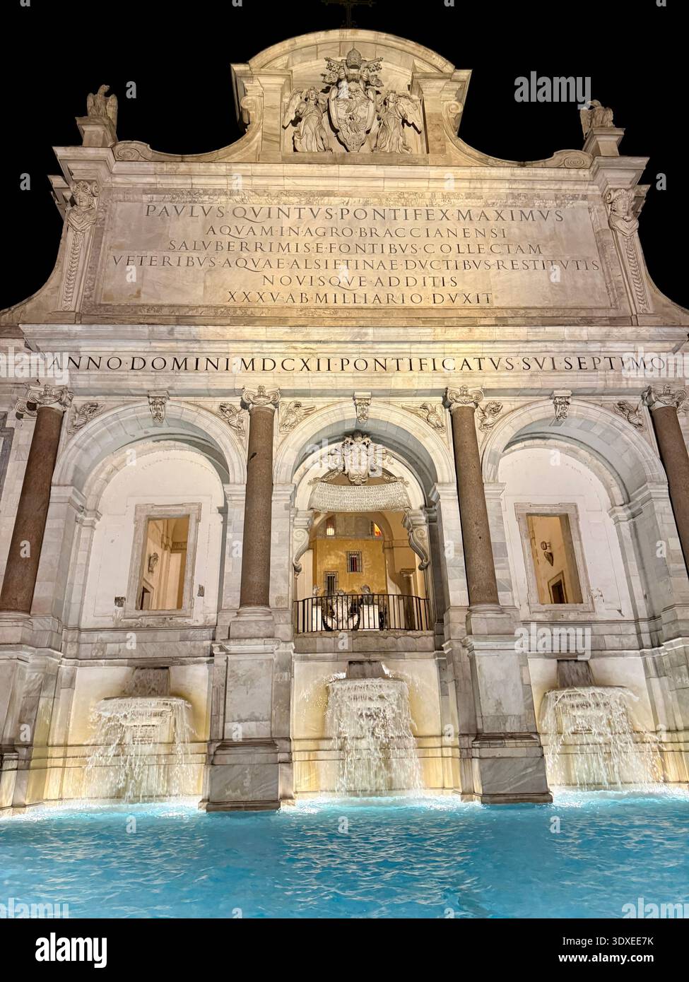 Der Fontana dell'Acqua Paola, auch bekannt als Il Fontanone („der große Brunnen“), ist ein monumentaler Brunnen auf dem Janiculum-Hügel in Rom, Italien. Stockfoto