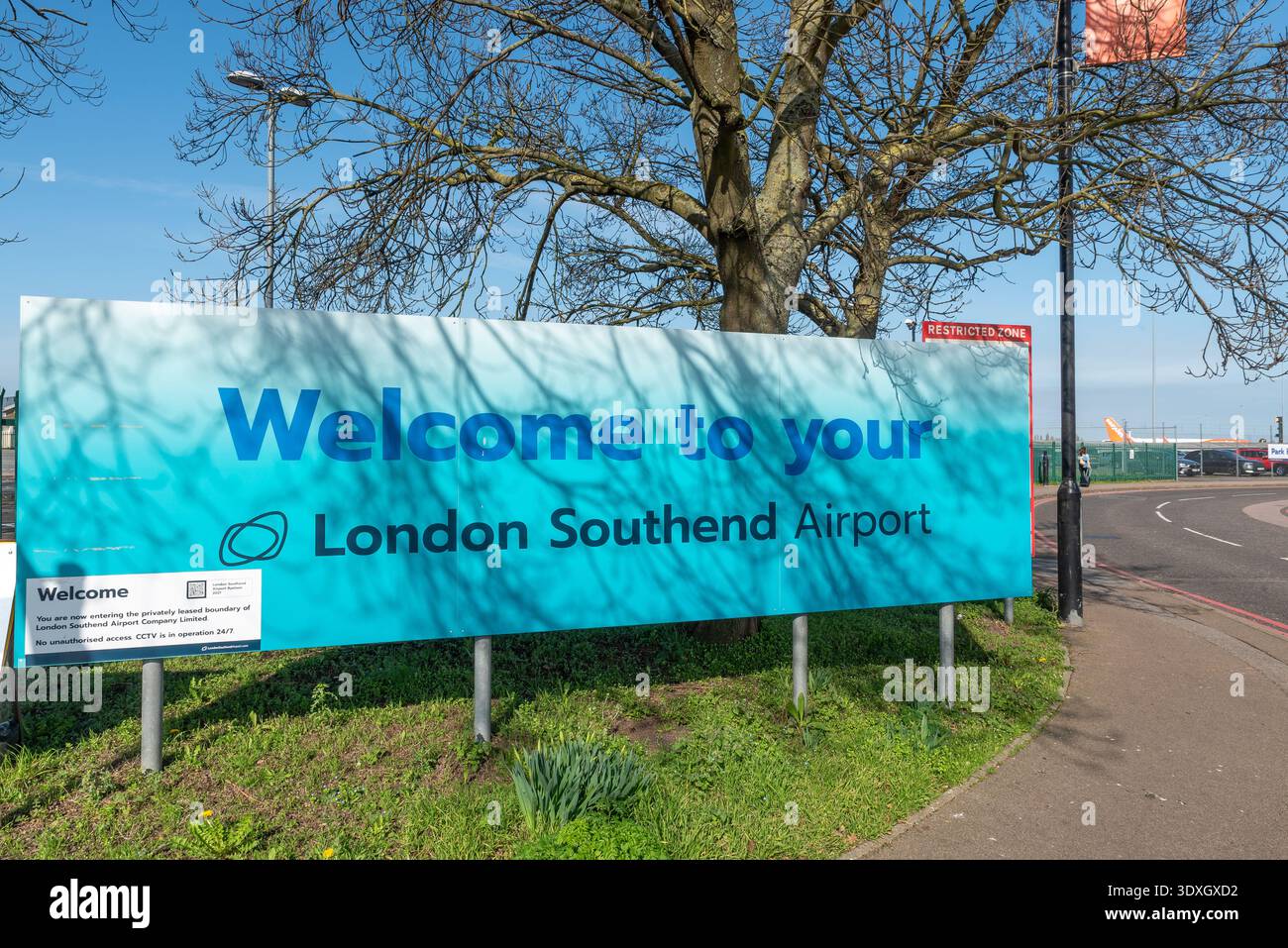 Einfahrtsschild zum Flughafen London Southend, Southend on Sea, Essex, Großbritannien. Begrüßungsschild Stockfoto