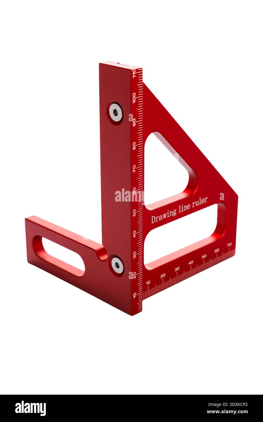 Rotes Lineal aus Aluminiumzeichnung, quadratisch auf weißem Hintergrund Stockfoto