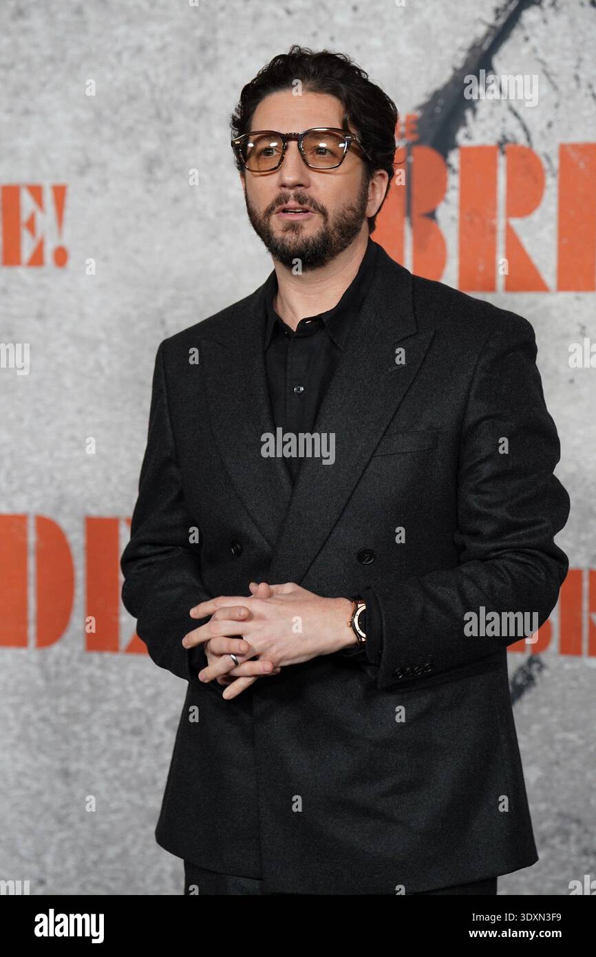 Ny. März 2026. John Magaro at Arrivals for THE BRIDE Premiere, Frederick P. Rose Hall, Jazz im Lincoln Center, New York, NY, 03. März 2026. Quelle: Kristin Callahan/Everett Collection/Alamy Live News Stockfoto