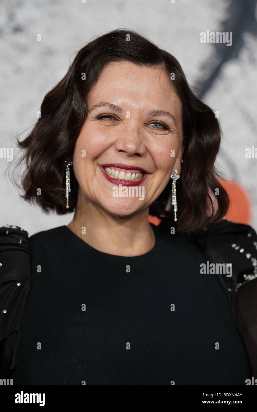 Ny. März 2026. Maggie Gyllenhaal at Arrivals for THE BRIDE Premiere, Frederick P. Rose Hall, Jazz im Lincoln Center, New York, NY, 03. März 2026. Quelle: Kristin Callahan/Everett Collection/Alamy Live News Stockfoto