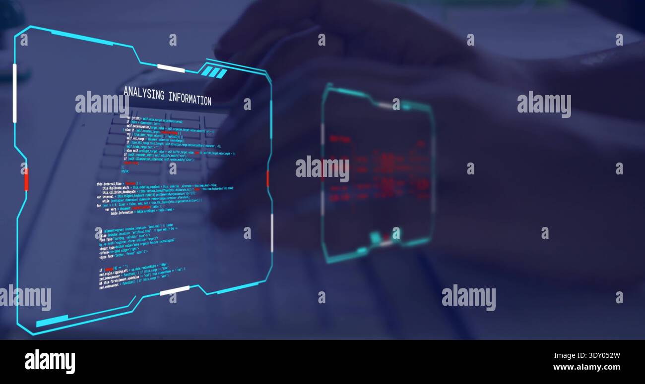 Eingabe von weiblichen Händen, Eingabe von Code auf der Laptop-Tastatur am Schreibtisch, mit Holo-Panels ANALYSE Stockfoto