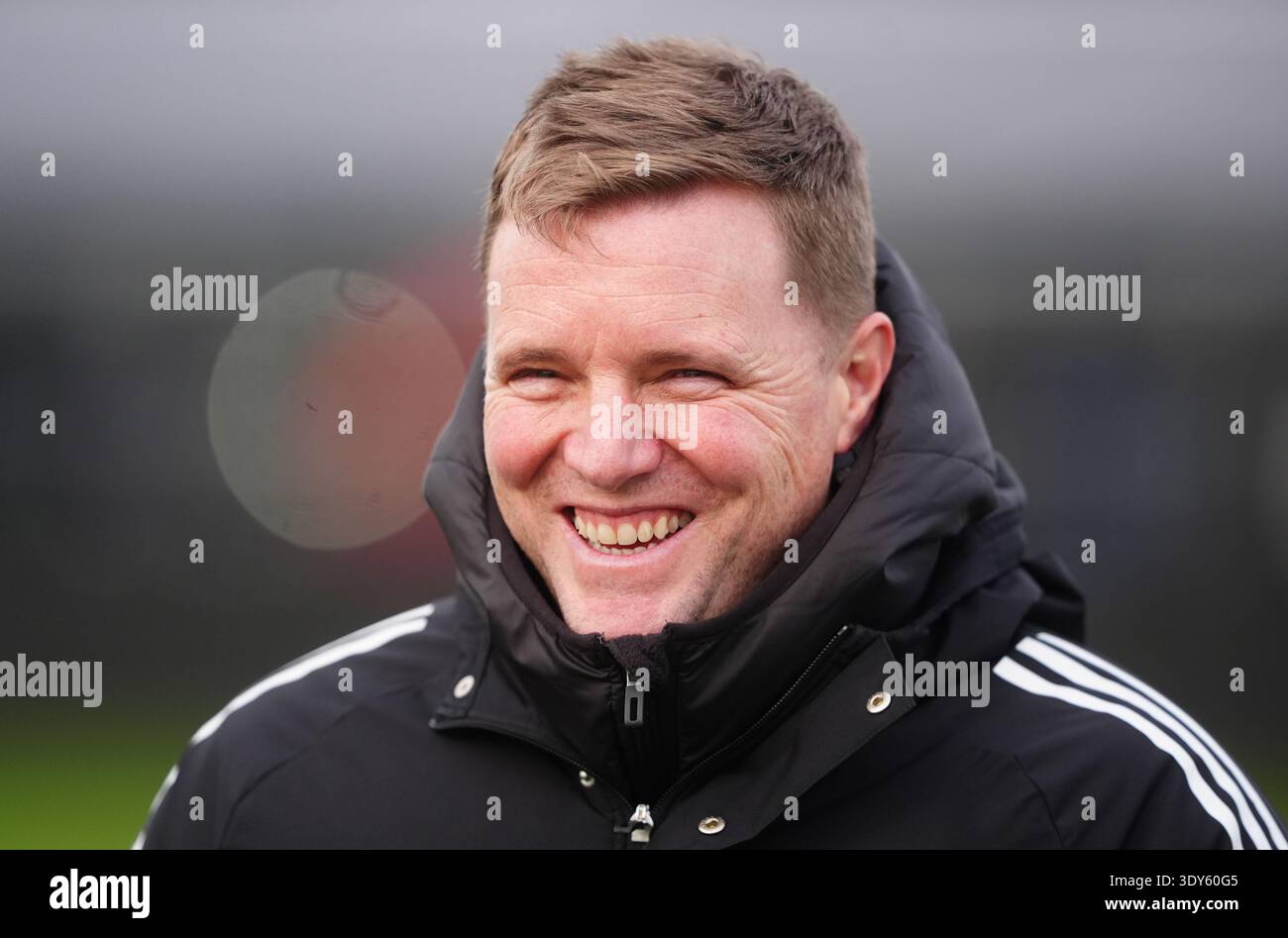 Aktenfoto vom 23. Mai 02/2026 von Newcastle-Chef Eddie Howe, der sich nicht dafür entschuldigen wird, dass er den Pokal zum Ziel hat, während er versucht, einer schwierigen Premier League-Kampagne neues Leben einzuhauchen. Ausgabedatum: Freitag, 6. März 2026. Stockfoto