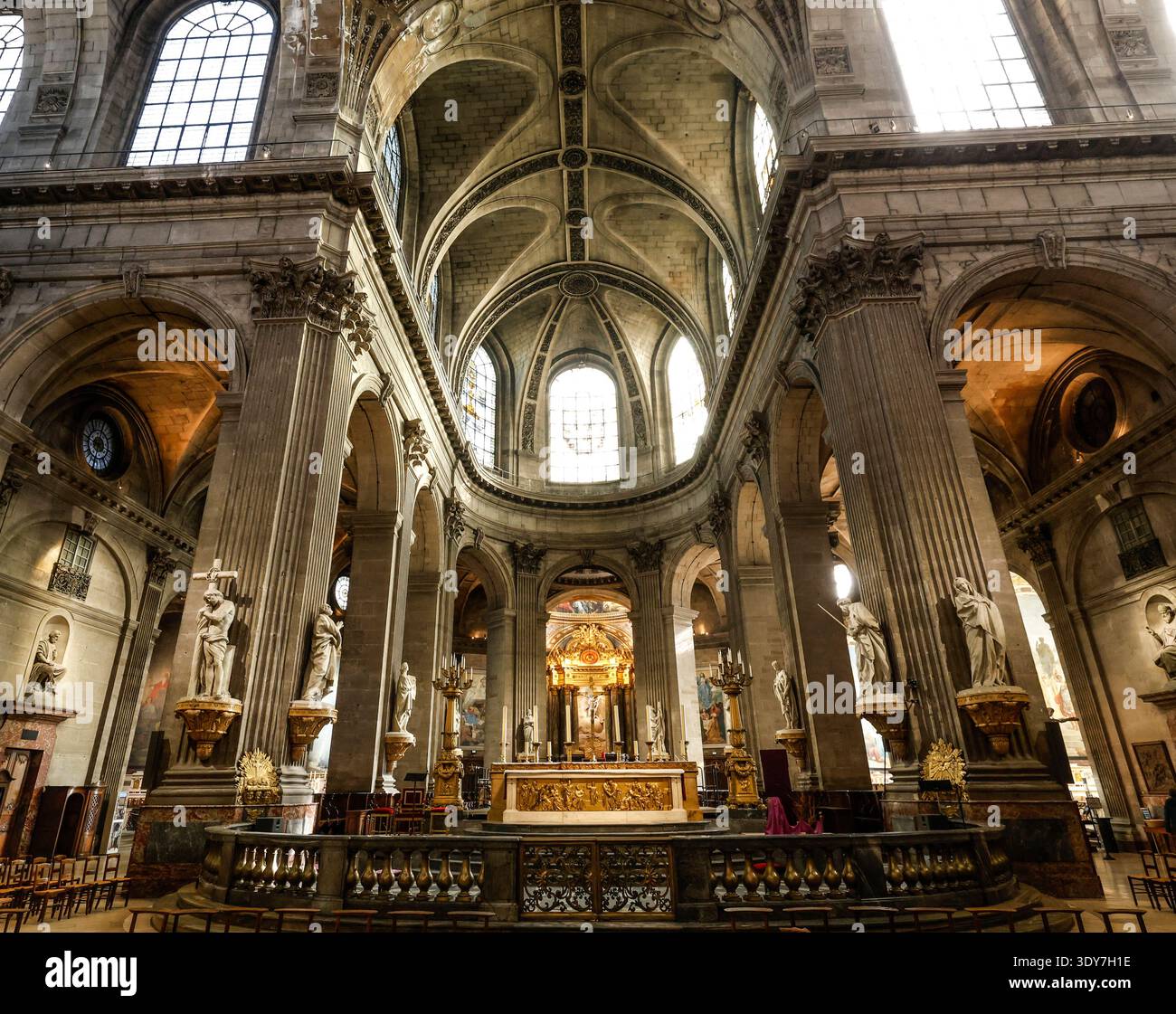 KIRCHE SAINT SULPICE PARIS Stockfoto