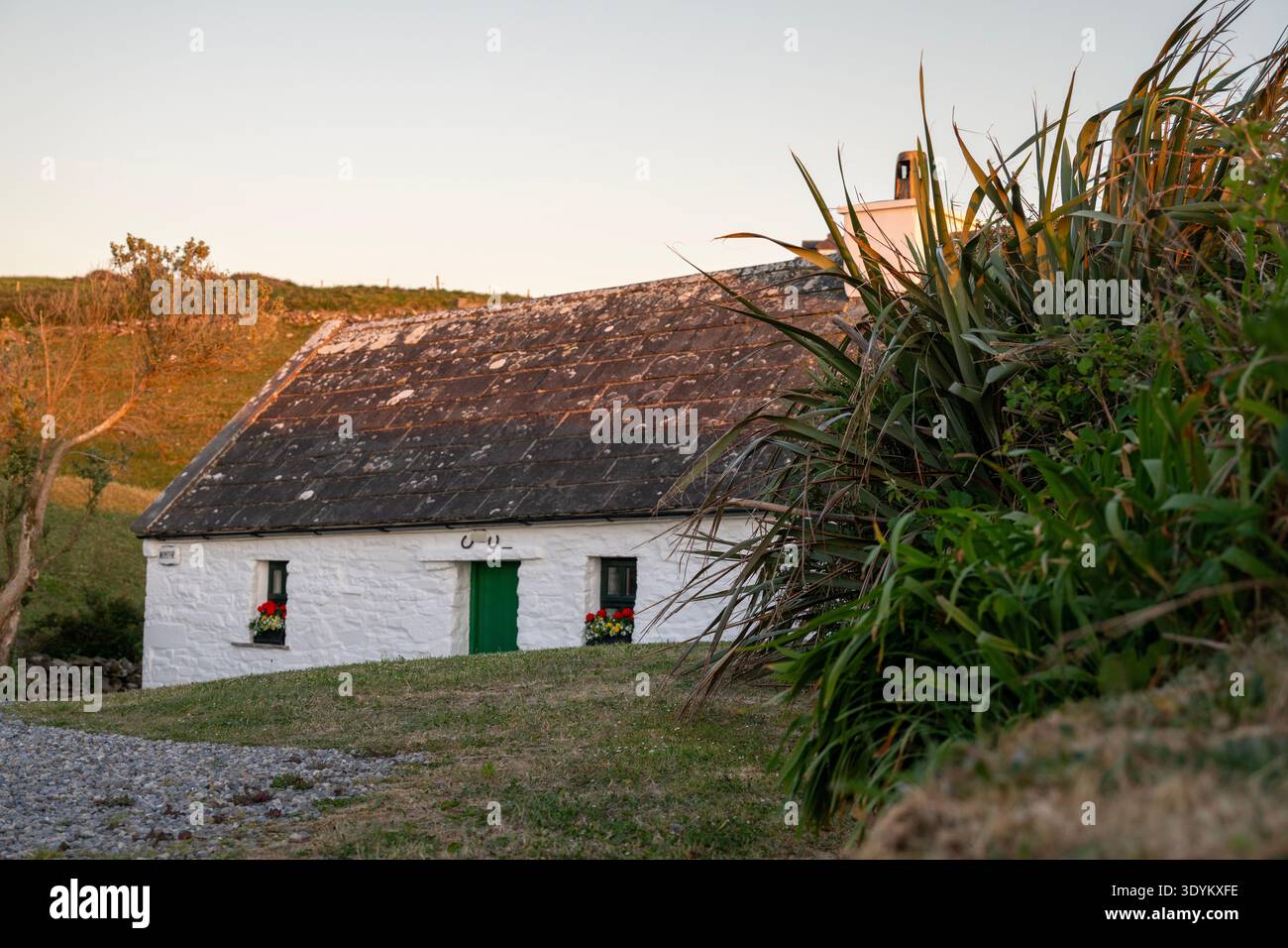 Ein irisches Steinhaus in Doolin, County Clare. Stockfoto