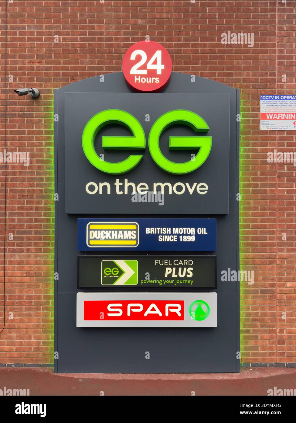 Z. B. Garage auf der A59 in Ormskirk, Großbritannien, 8. März 2026 - Smartphone-aufgenommenes Stockfoto