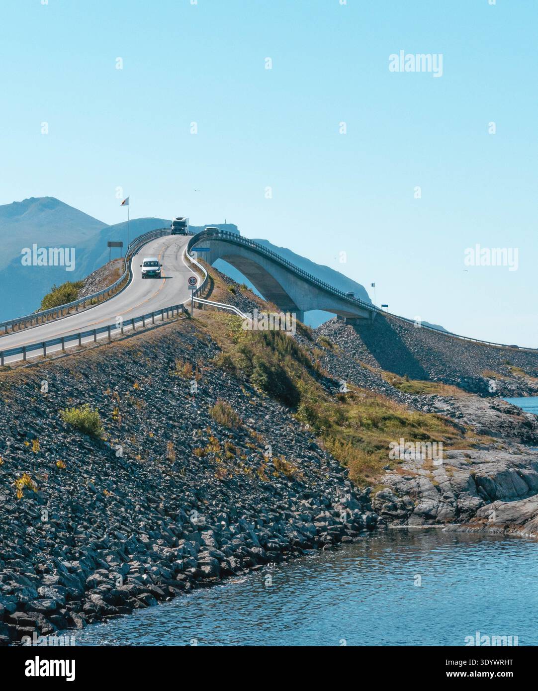 Storseisundet-Brücke an der Atlantikstraße in Norwegen Stockfoto