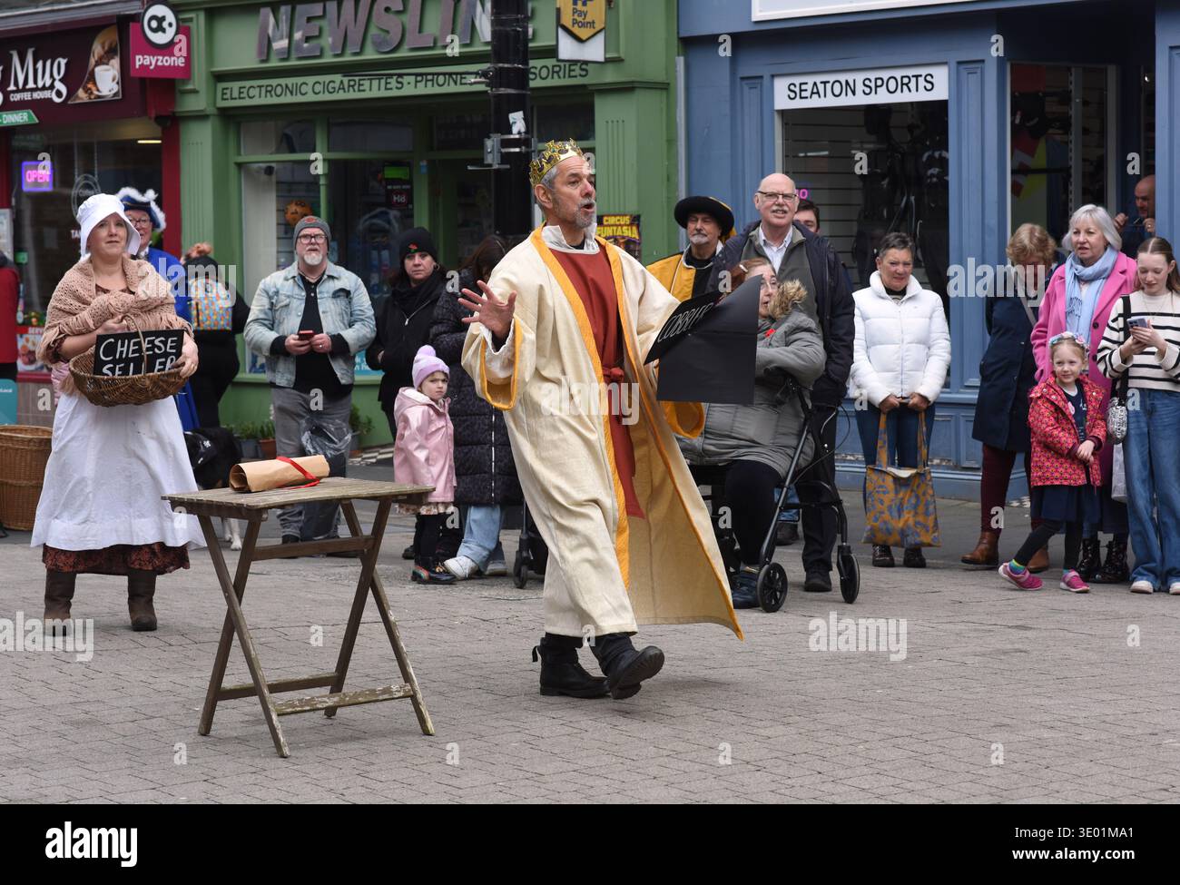 Wellington Charter Day 2026 mittelalterlicher Charme kehrt zum 782. Jahrestag des Markts in die Straßen von Wellington zurück. Die Stadt in Shropshire war es Stockfoto