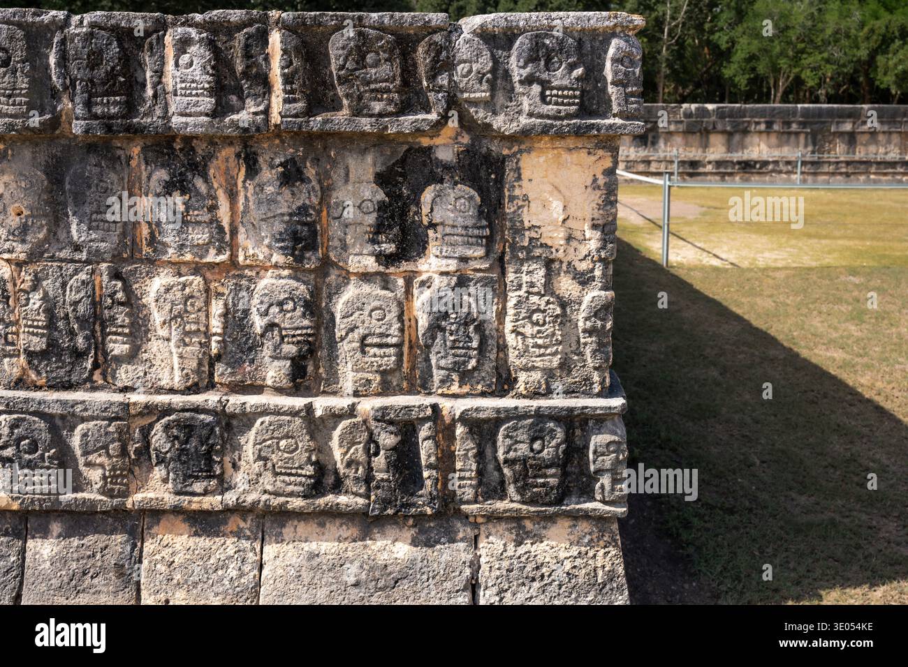 Tzompantli - Schädelplattform - Chichen Itza, Yucatan, Mexiko Stockfoto