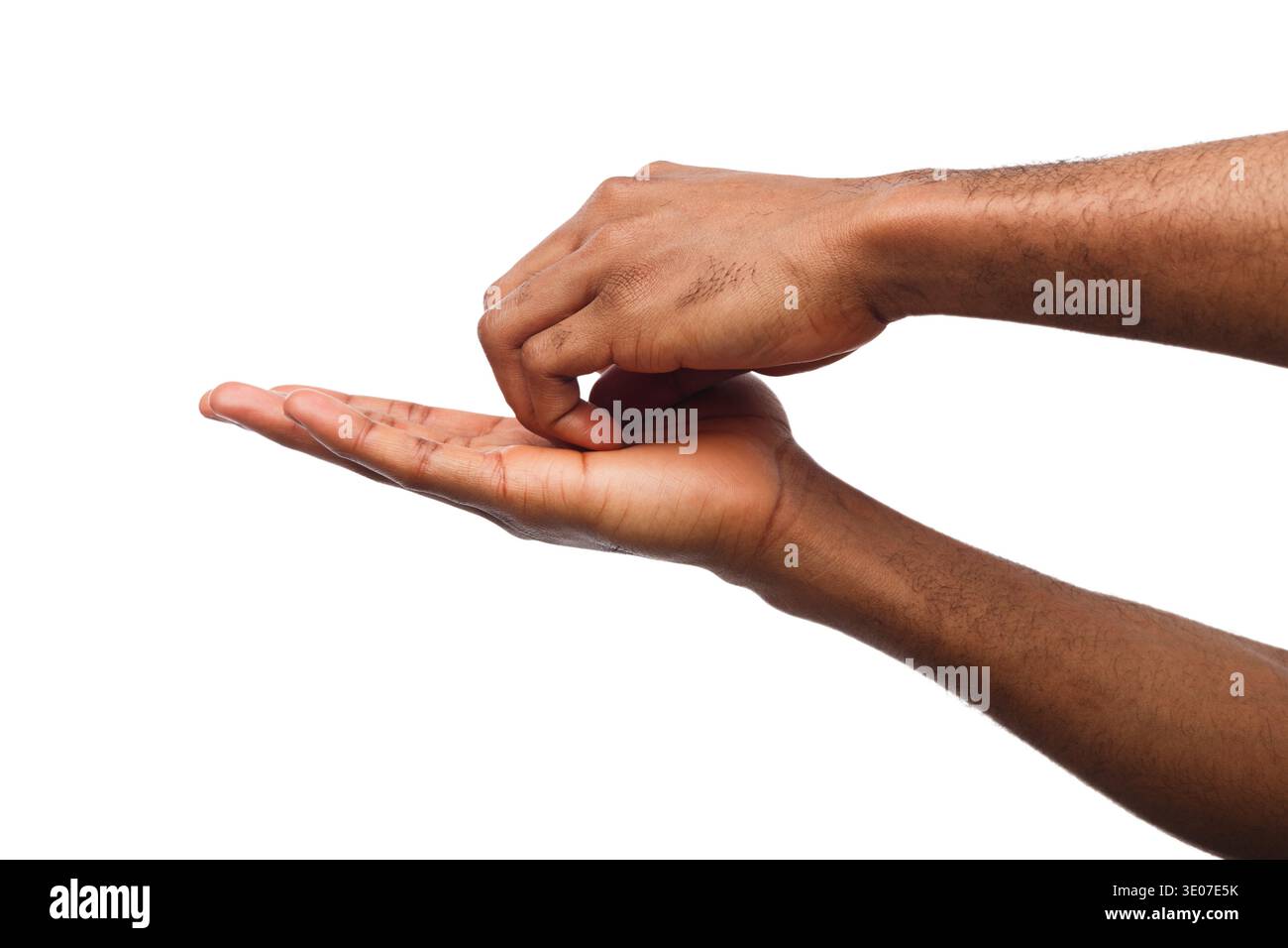 Schwarze männliche Hände isoliert auf weiß Stockfoto