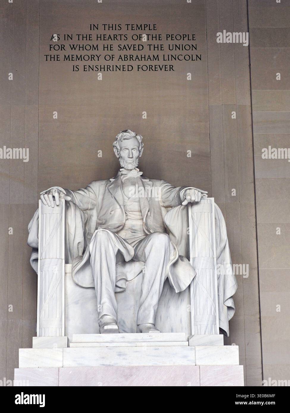 WASHINGTON, DC - die berühmte 19-Fuß-Marmorstatue von Abraham Lincoln im Lincoln Memorial. Stockfoto