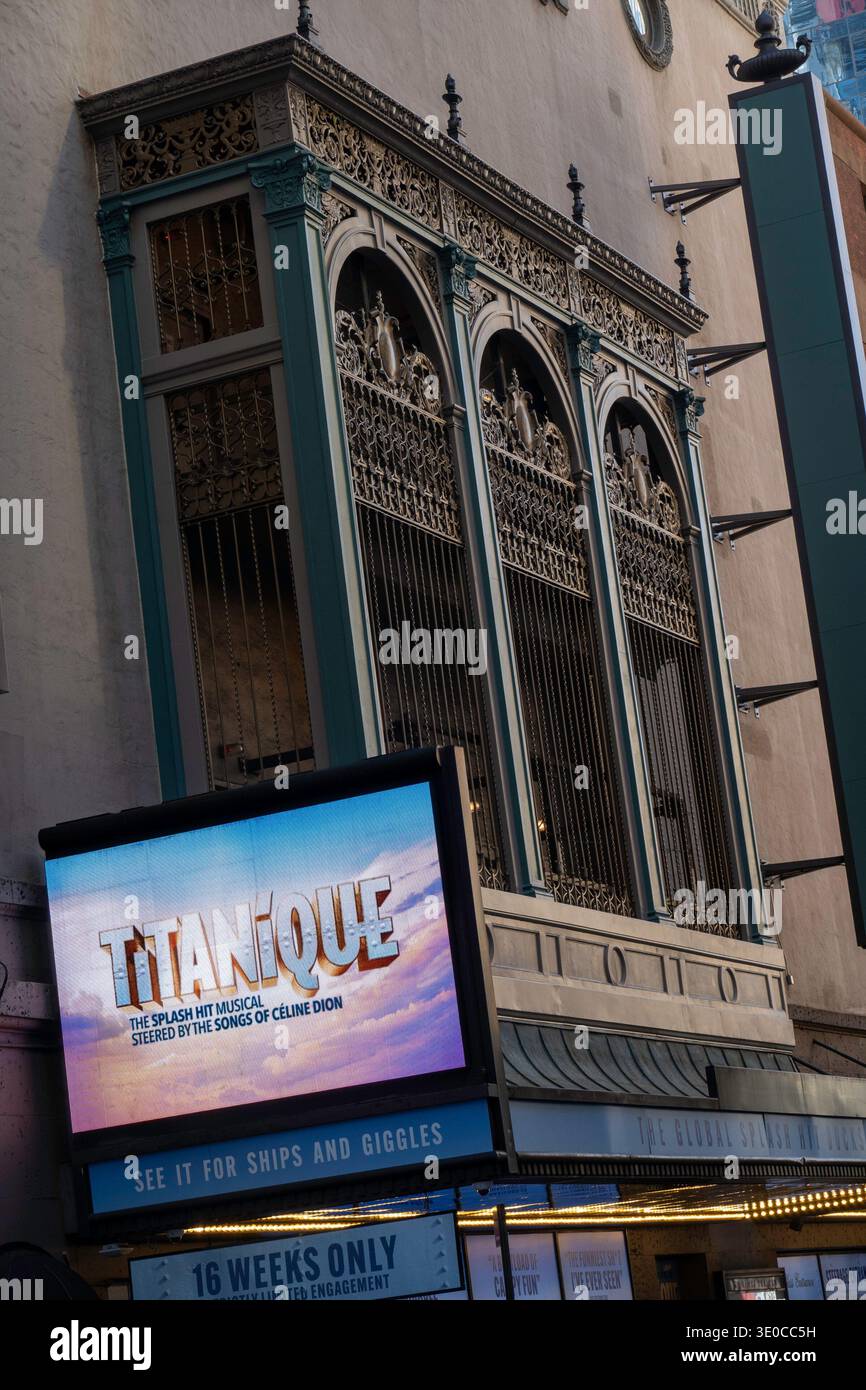 Titanique spielt im St. James Theatre in New York City, 2026, USA Stockfoto