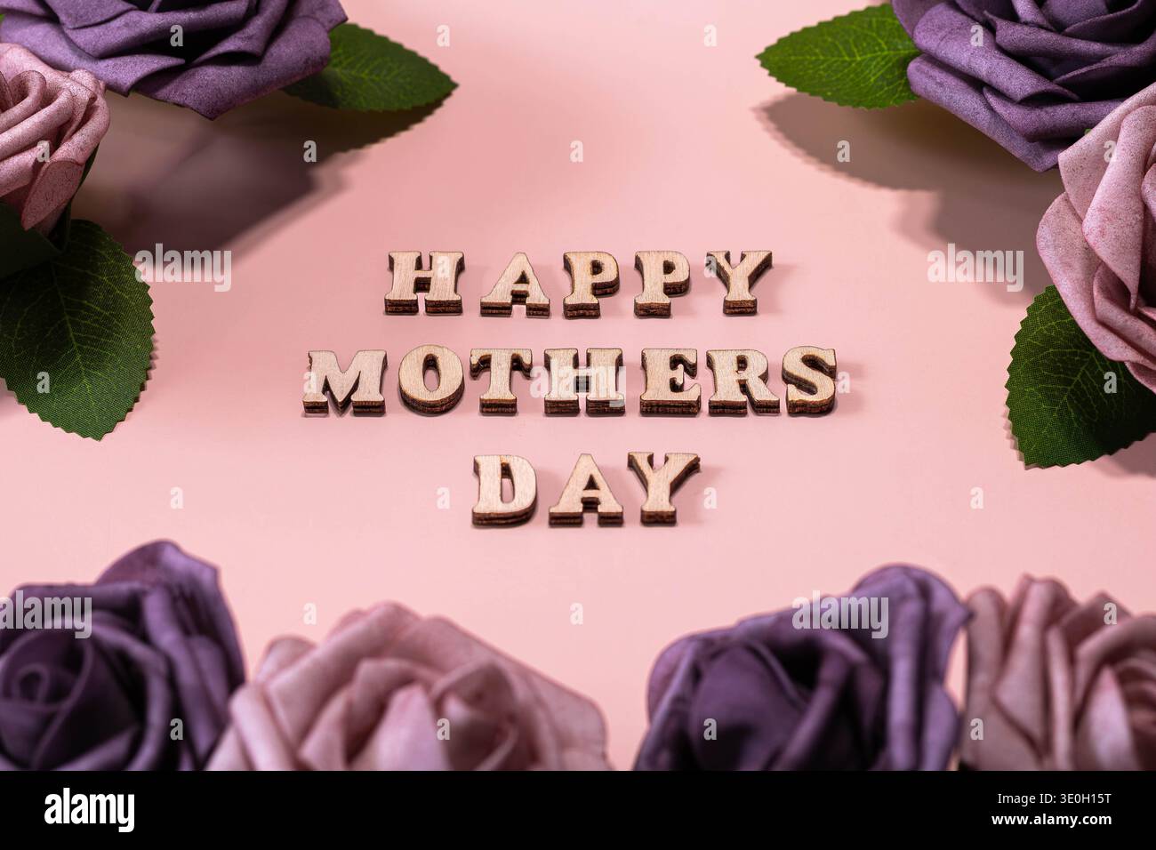 Glücklicher Muttertag mit Rosen Stockfoto