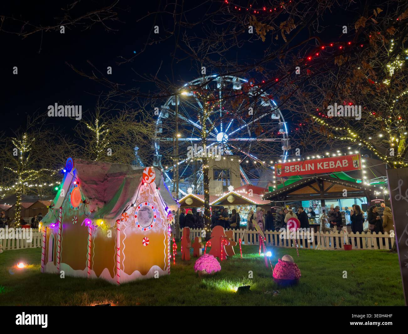 Blick auf den Weihnachtsmarkt in Galway, Irland 2025 Stockfoto
