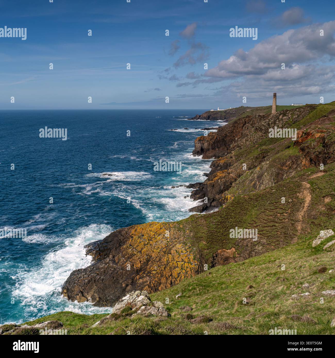 Levant Tin Mine und Küste Stockfoto