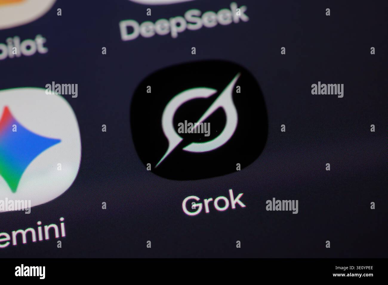 Buenos Aires, Argentinien; 23. Februar 2026: GROK-Symbol auf dem Bildschirm eines Mobiltelefons. Stockfoto