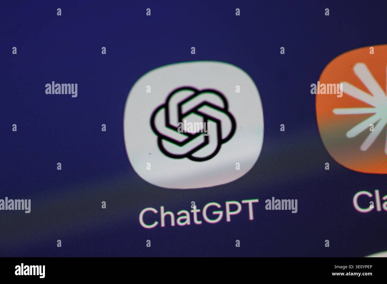 Buenos Aires, Argentinien; 23. Februar 2026: ChatGPT-Symbol auf dem Bildschirm eines Mobiltelefons. Stockfoto