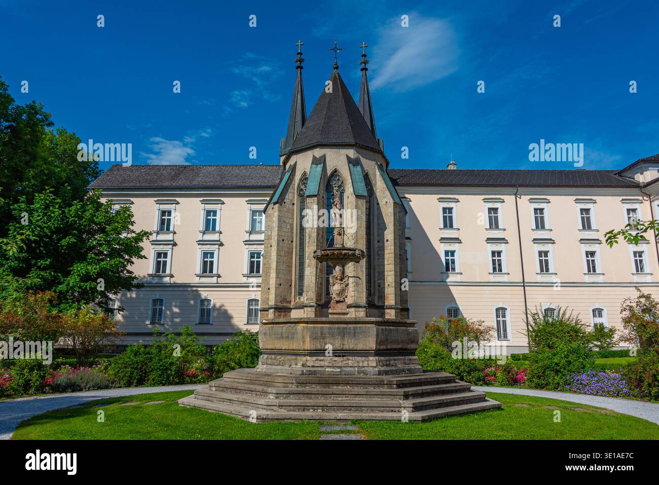 Sommertag in der Abtei Admont in Österreich.BILD Stockfoto