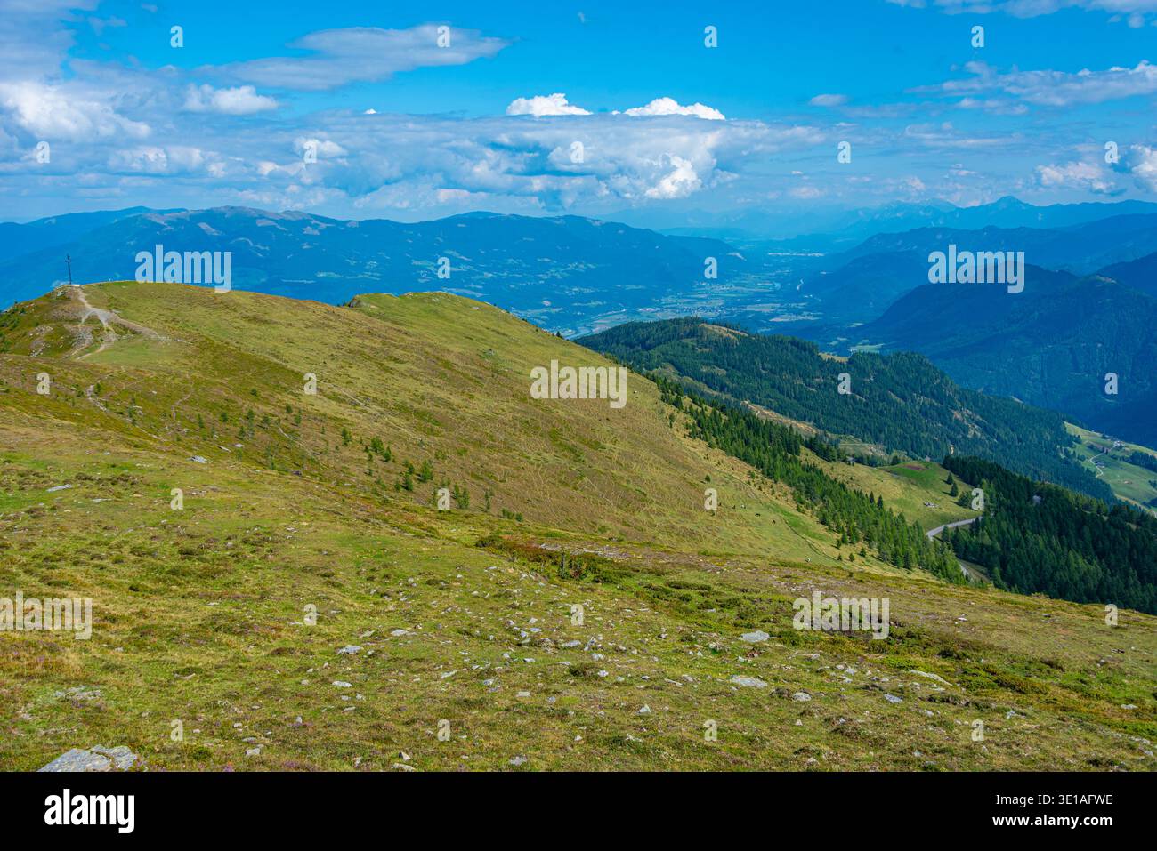 Alpenpanorama vom Goldeck in Österreich.BILD Stockfoto