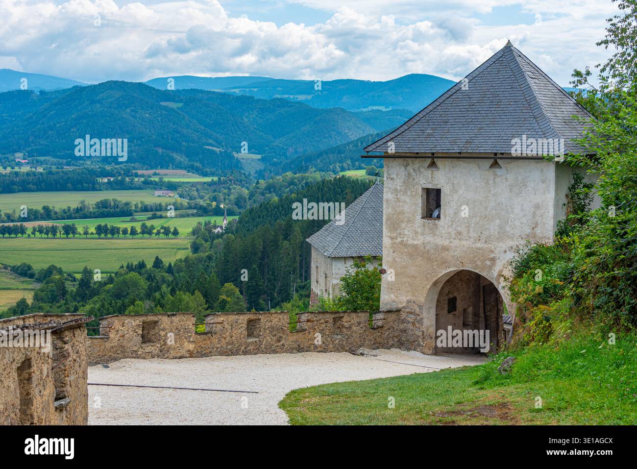 Schloss Hochosterwitz in Österreich. BILD Stockfoto
