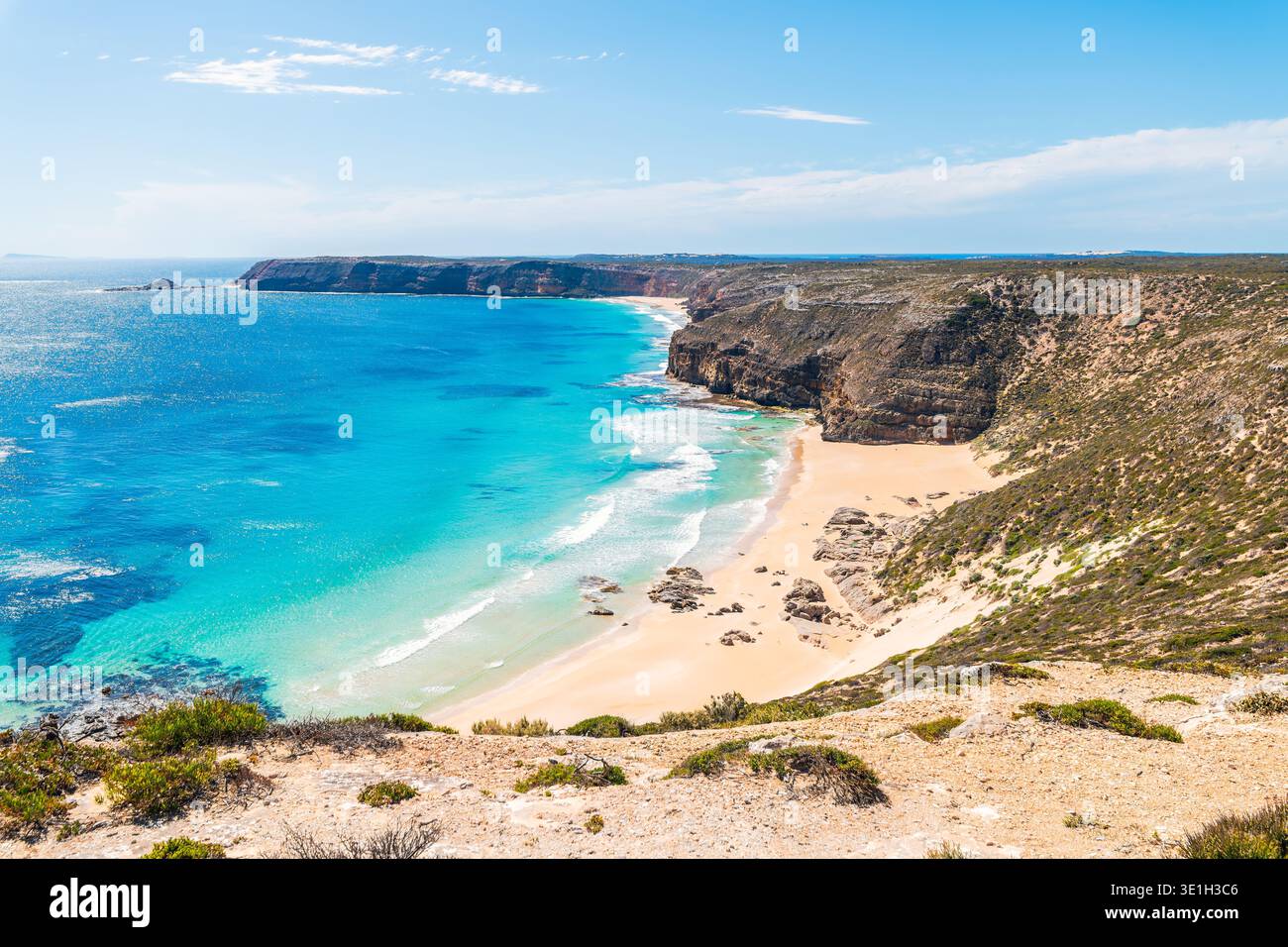 Die Bucht von Spencer Gulf, Blick auf die Great Australian Bight vom Cape Spencer Lighthouse aus an einem klaren hellen Tag, Yorke Peninsula, South Australia Stockfoto