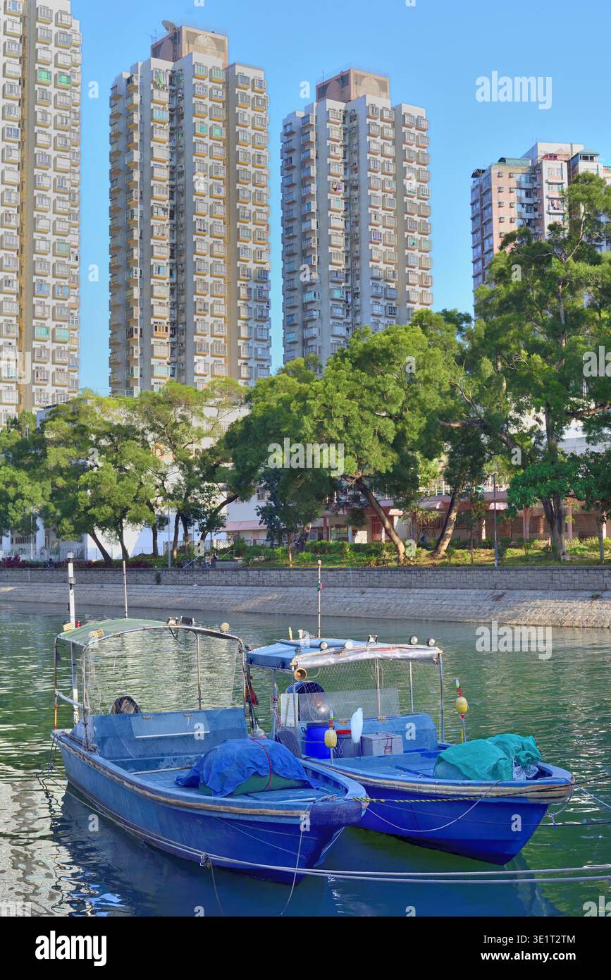 Boote in Lam Tsuen Fluss, Tai Po, Hong Kong Stockfoto
