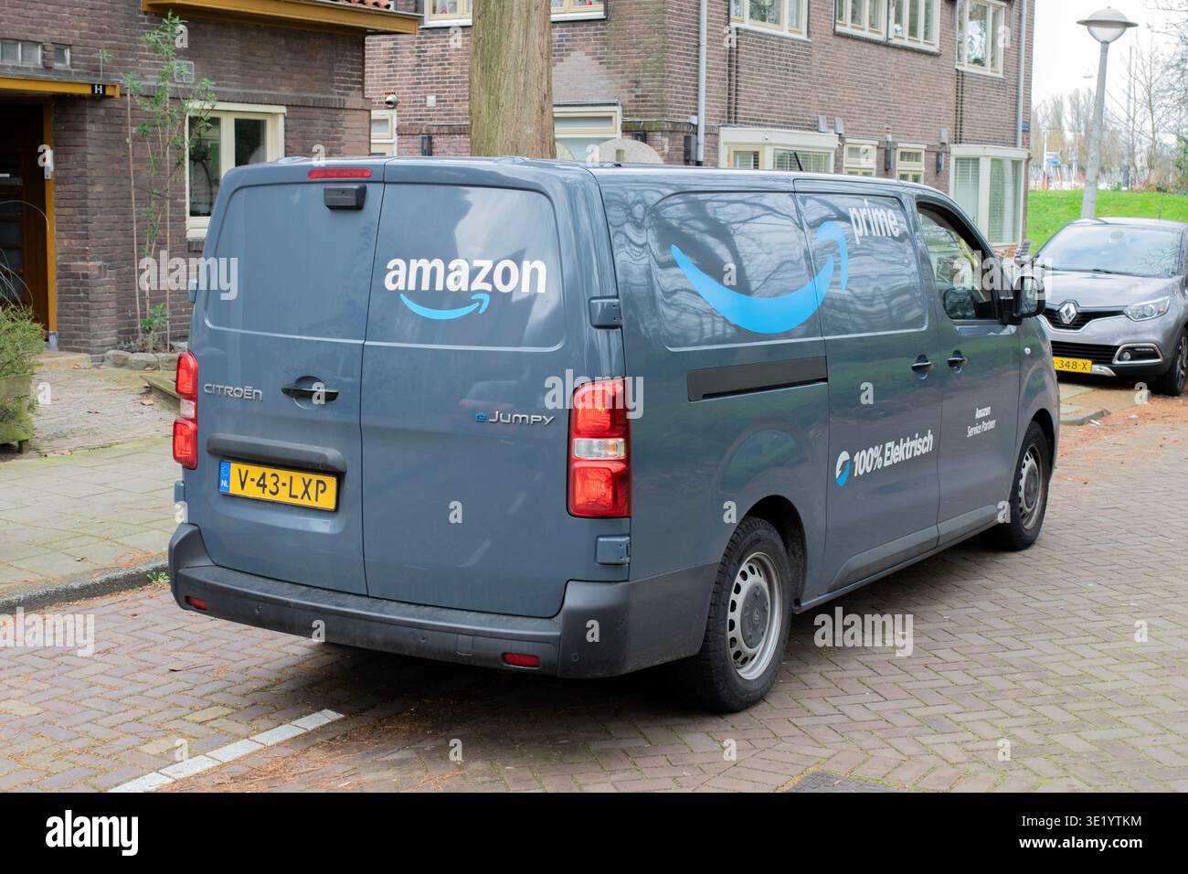 Amazon Firmenwagen In Amsterdam, Niederlande 17-3-2026 Stockfoto