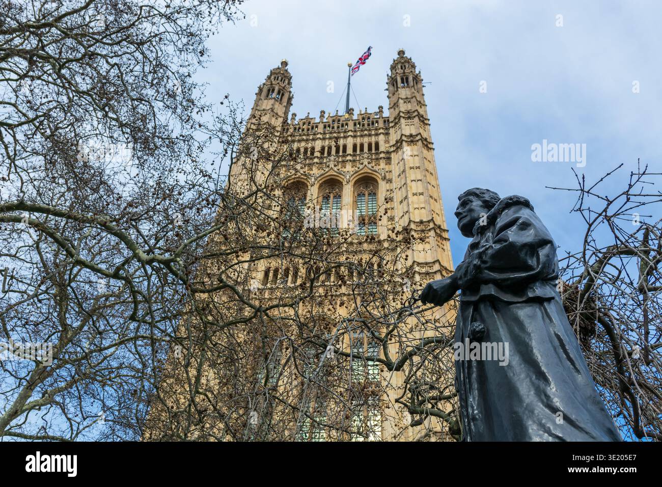 Emmeline und Christabel Pankhurst Memorial, Victoria Tower Gardens, London, England, Großbritannien Stockfoto