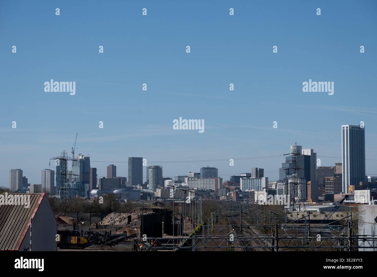Skyline des Stadtzentrums von Birmingham von der Adderley Park Station, West Midlands, England, Großbritannien Stockfoto