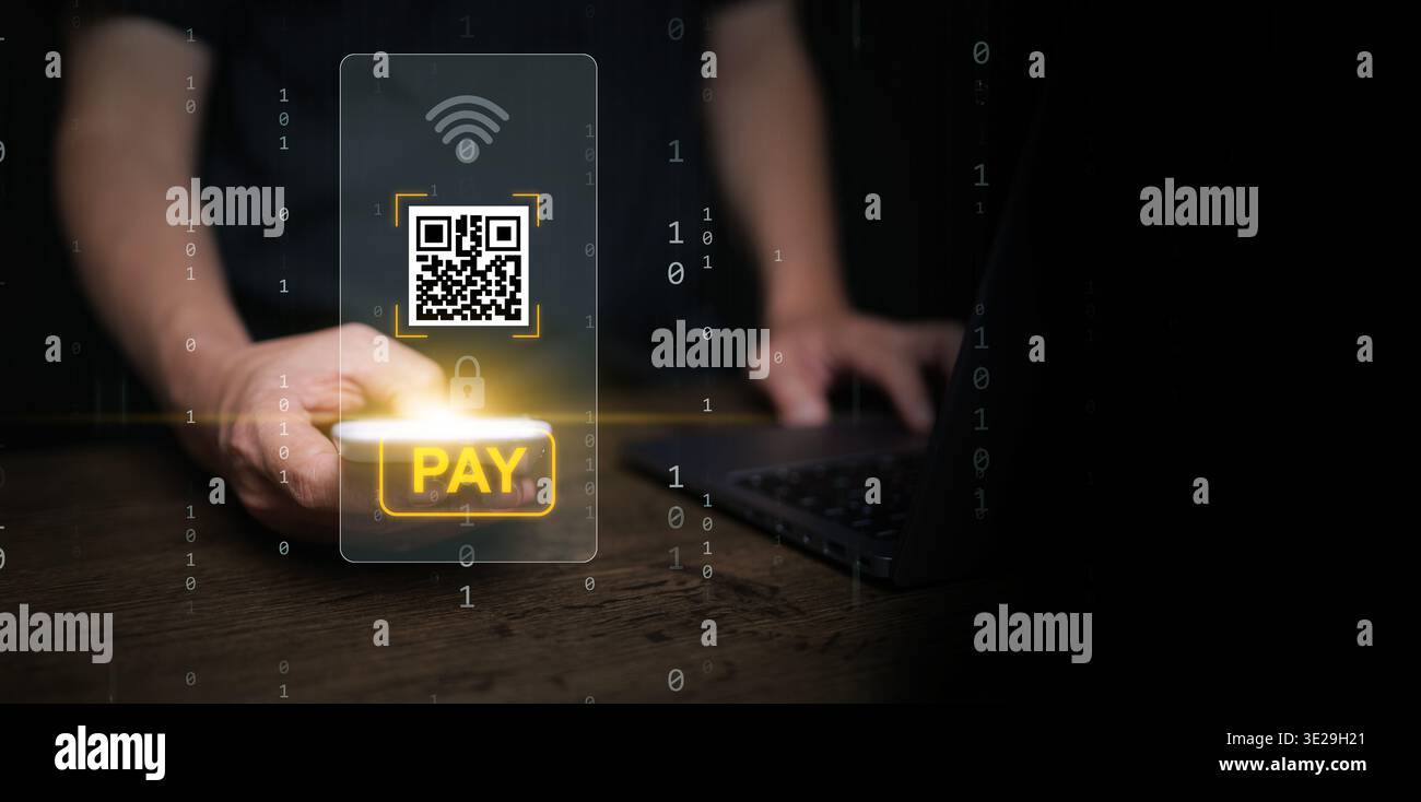 Online-Zahlungskonzept. Ein Geschäftsmann, der ein Smartphone mit QR-Code und Grafik für Bezahltasten hält. FinTech, E-Commerce, digitale Einkaufstechnologie und Stockfoto